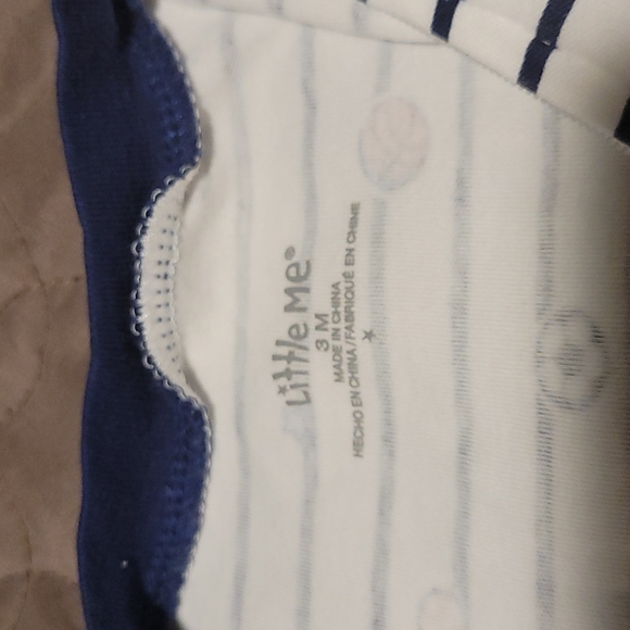 Little Me 3 months sports and stripes sleeper set with toque - Picture 3 of 4